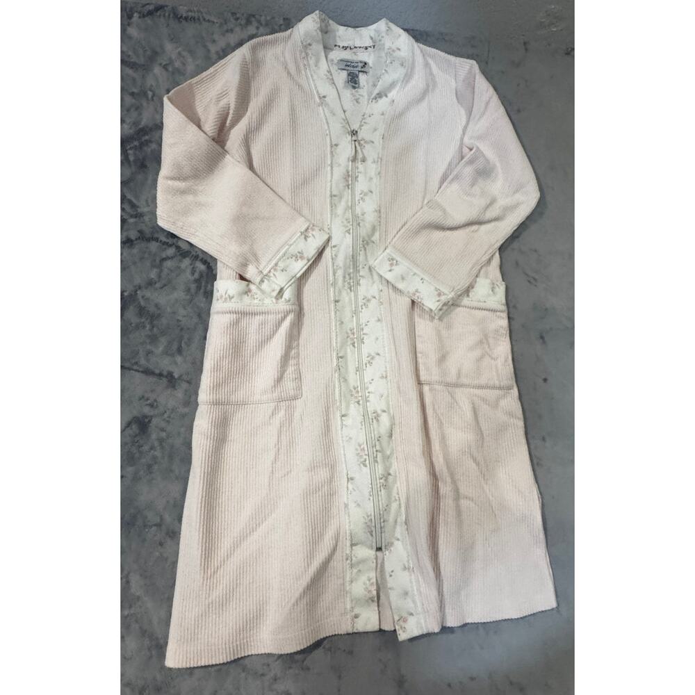 Lord and Taylor pink robe S, soft. comfy